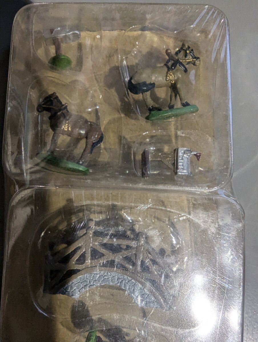The Americana Pewter Collection AH51 Standing/Walking Horse, Foot Bridge & Mail