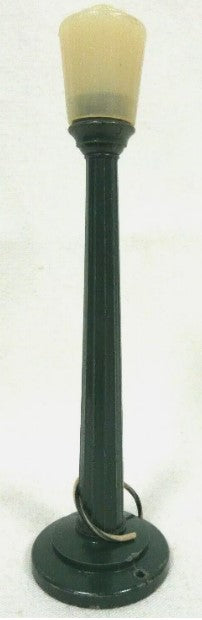 Lionel B17 O Scale Latrobe Green Metal Lamp Post