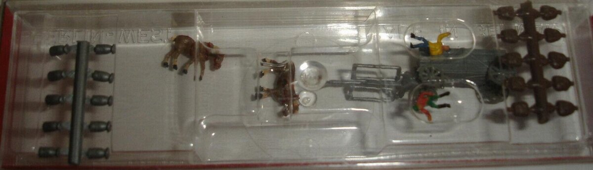 Merten Z 2497 Z Scale Box Cart W/2 Horses Kit