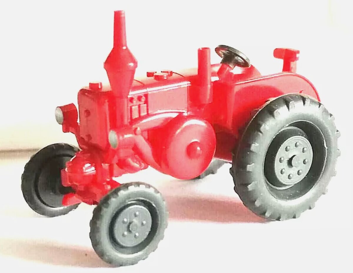 Wiking 880 00 13 1:87 Red Lanz Bulldog Plastic