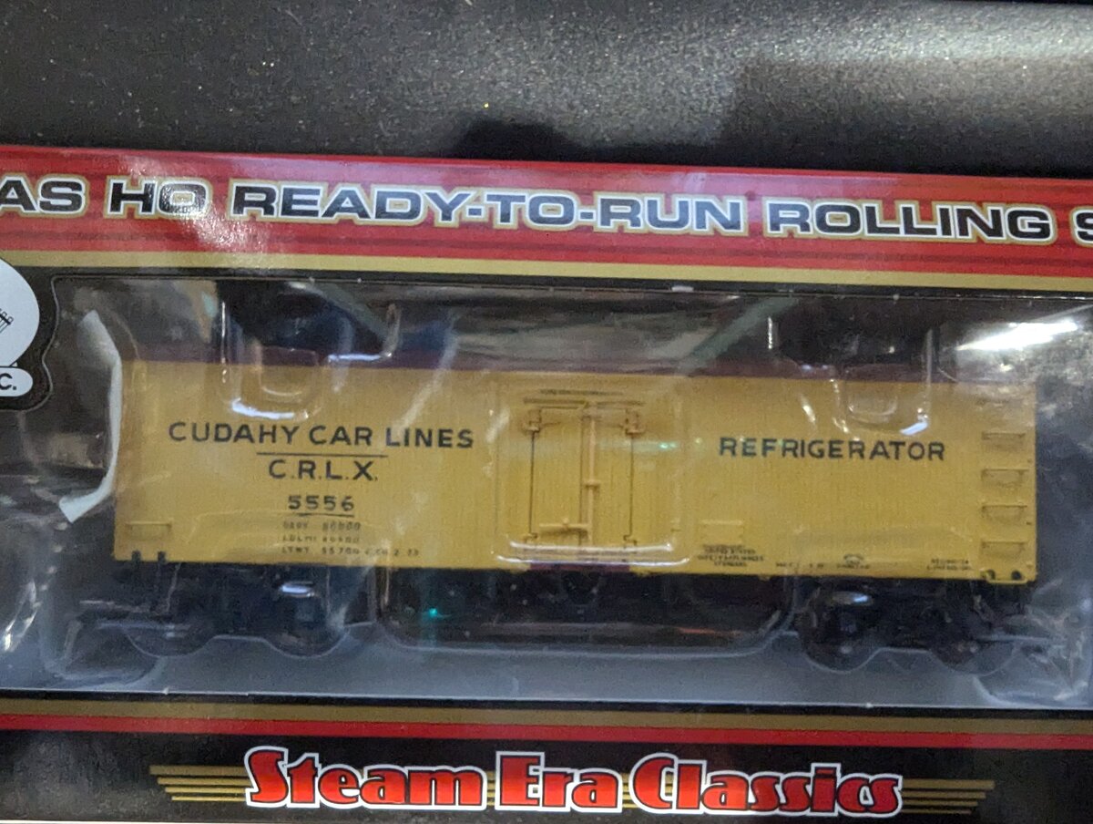 Atlas NERS02 HO Cudahy Car Lines (CRLX) Refrigerator Car #5556