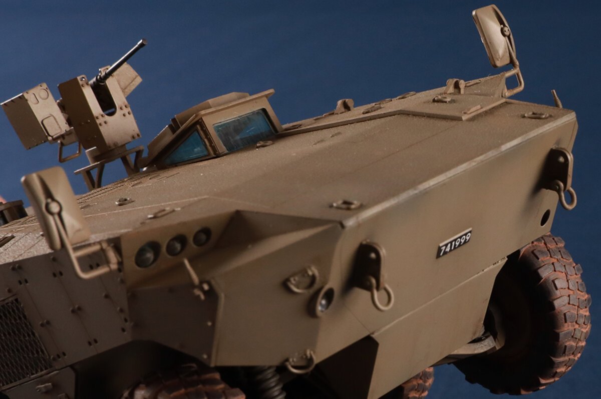 Hobby Boss 84509 1:35 IDF Eitan Wheeled APC Armored Plastic Model Kit