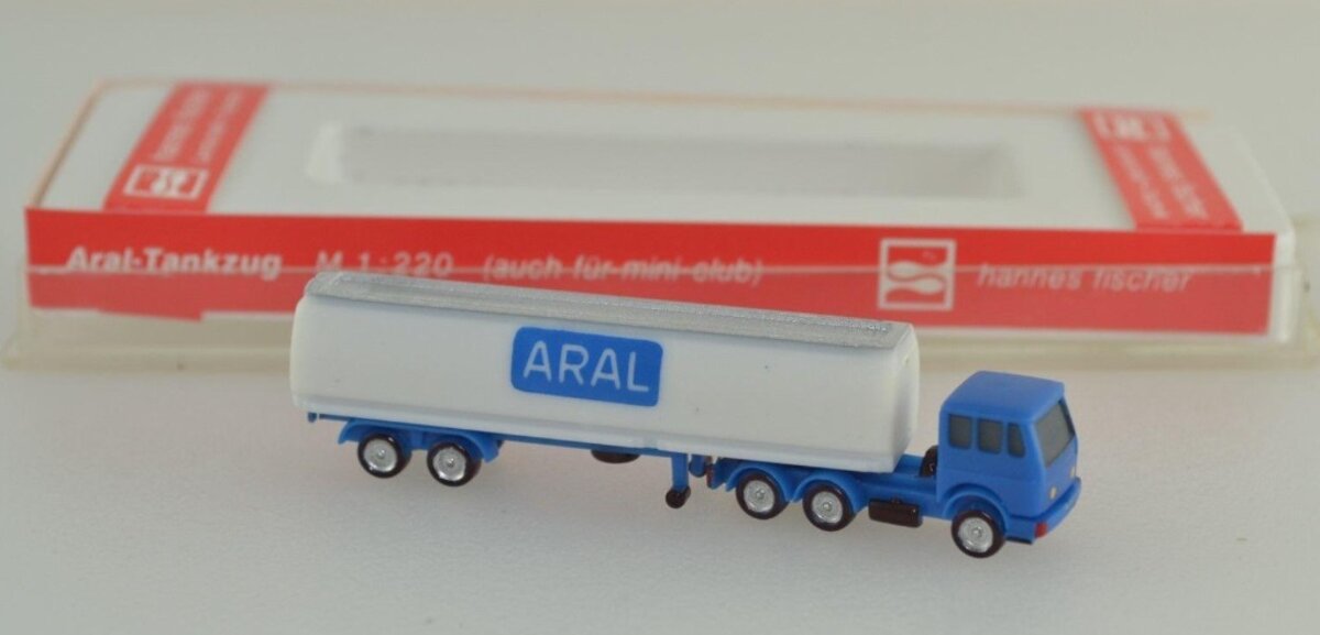 Hannes Fisher 811 Z Scale ARAL Tanker Truck Mini-Club