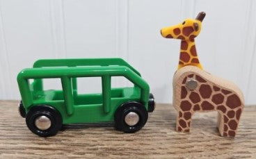 Brio World 33724 Plastic & Wooden Giraffe & Wagon Accessory