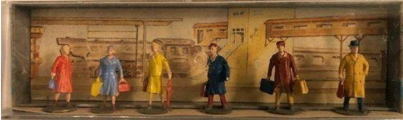 Merten Z 810 Z Scale Men and Women Traveler Figures (Set of 6)