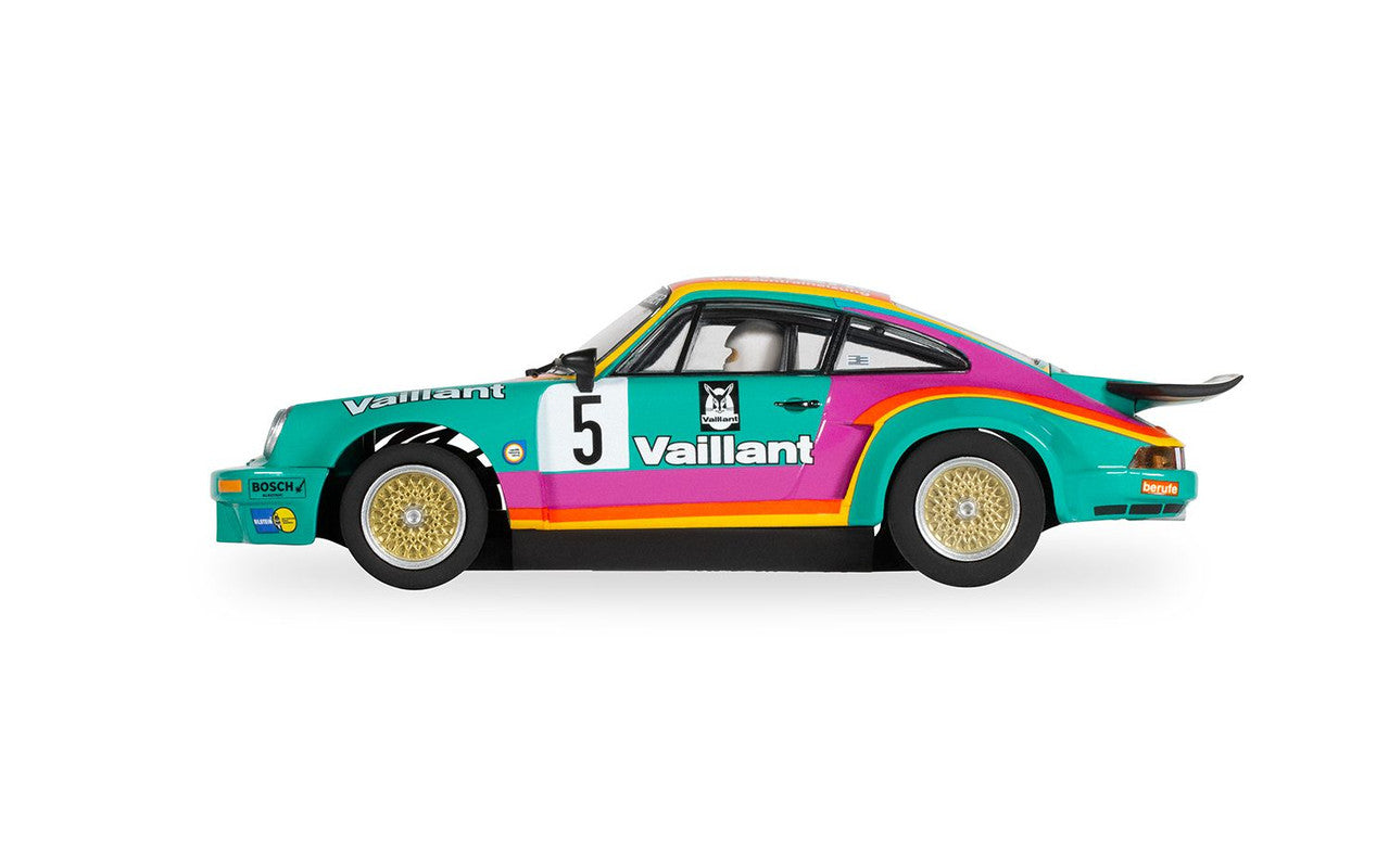 Scalextric C4439 1:32 Vaillant Porsche 911 3.0 RSR Slot Car