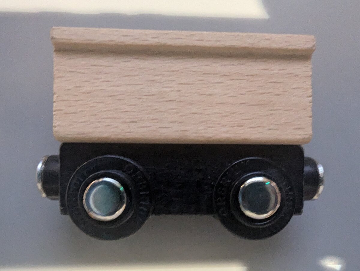 Orbrium Toys 22290WT Wooden Undecorated Magnetic Train Car