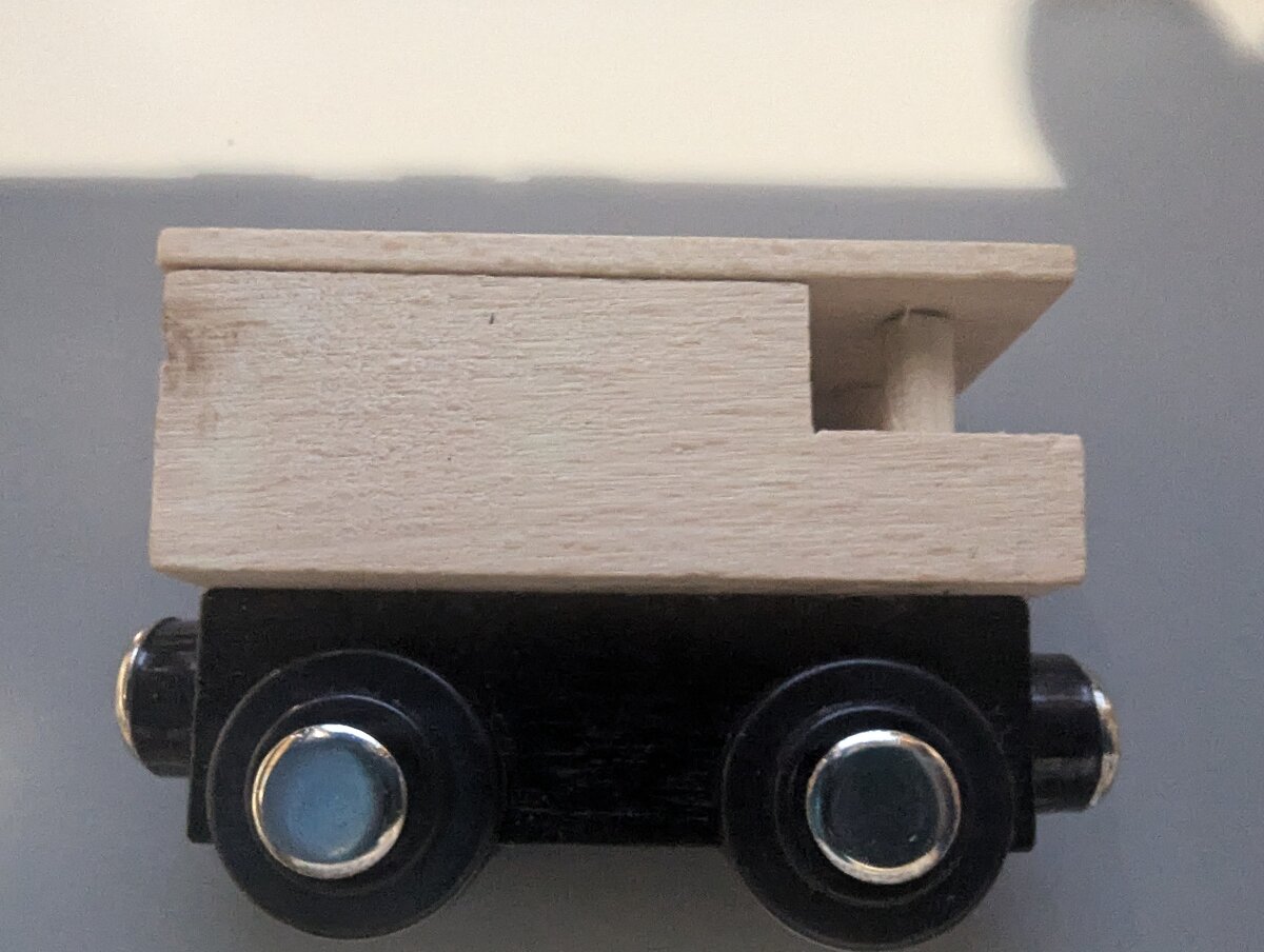 Orbrium Toys 22291WT Wooden Undecorated Magnetic Caboose Car