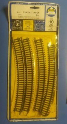 AHM 25604 HO 18" Radius Curved Track (Pack of 4)