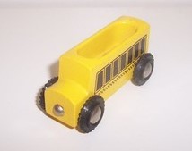 Brio 31235 Wooden Yellow Schoolbus w/Green Driver