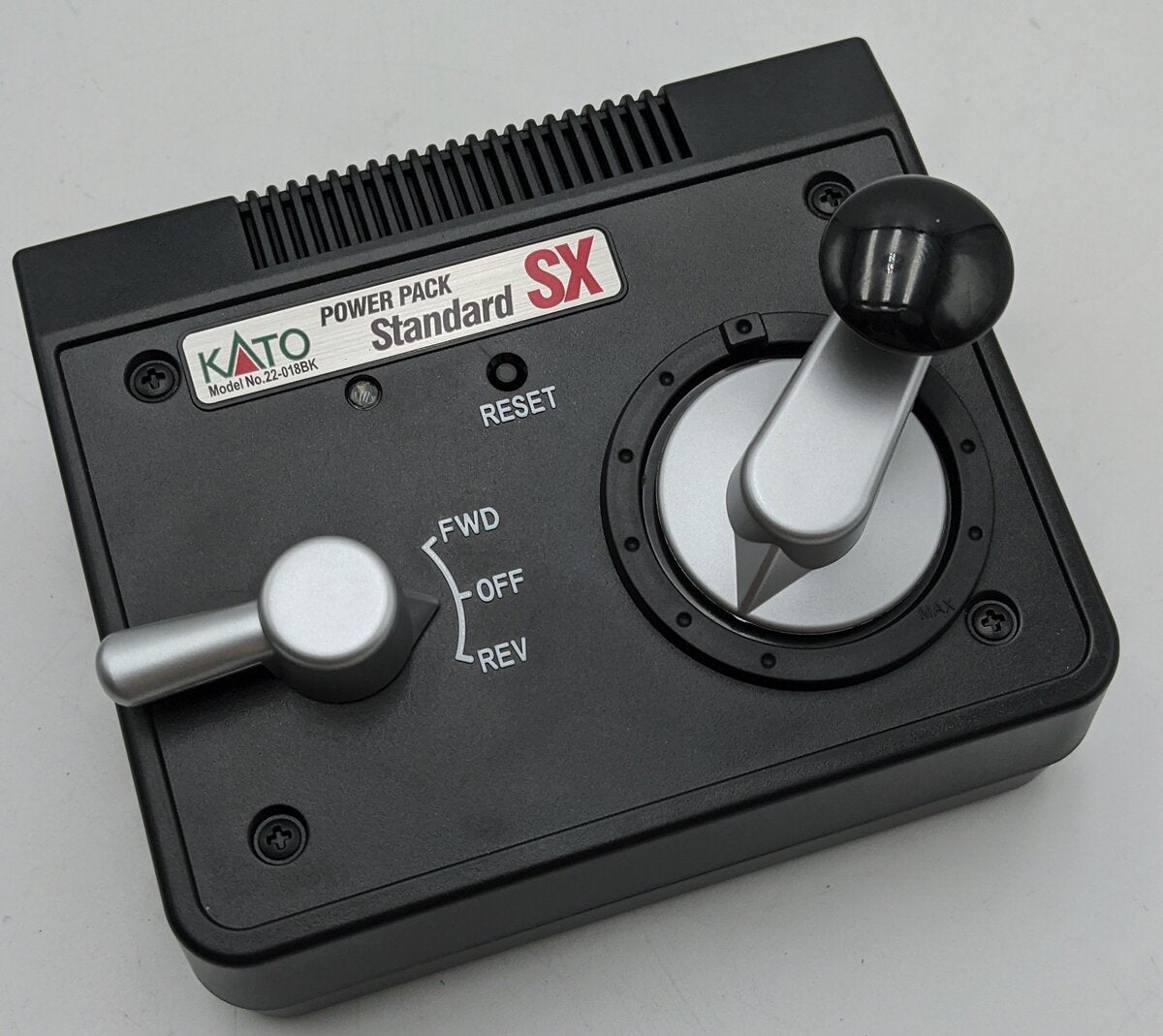 Kato 22-018 HO/N Scale Power Pack