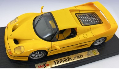Maisto 31823 1:18 Die Cast Yellow 1995 Ferrari F50