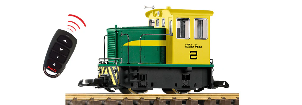 Piko 38514 G 25-Ton Diesel Locomotive with Sound - Battery Powered