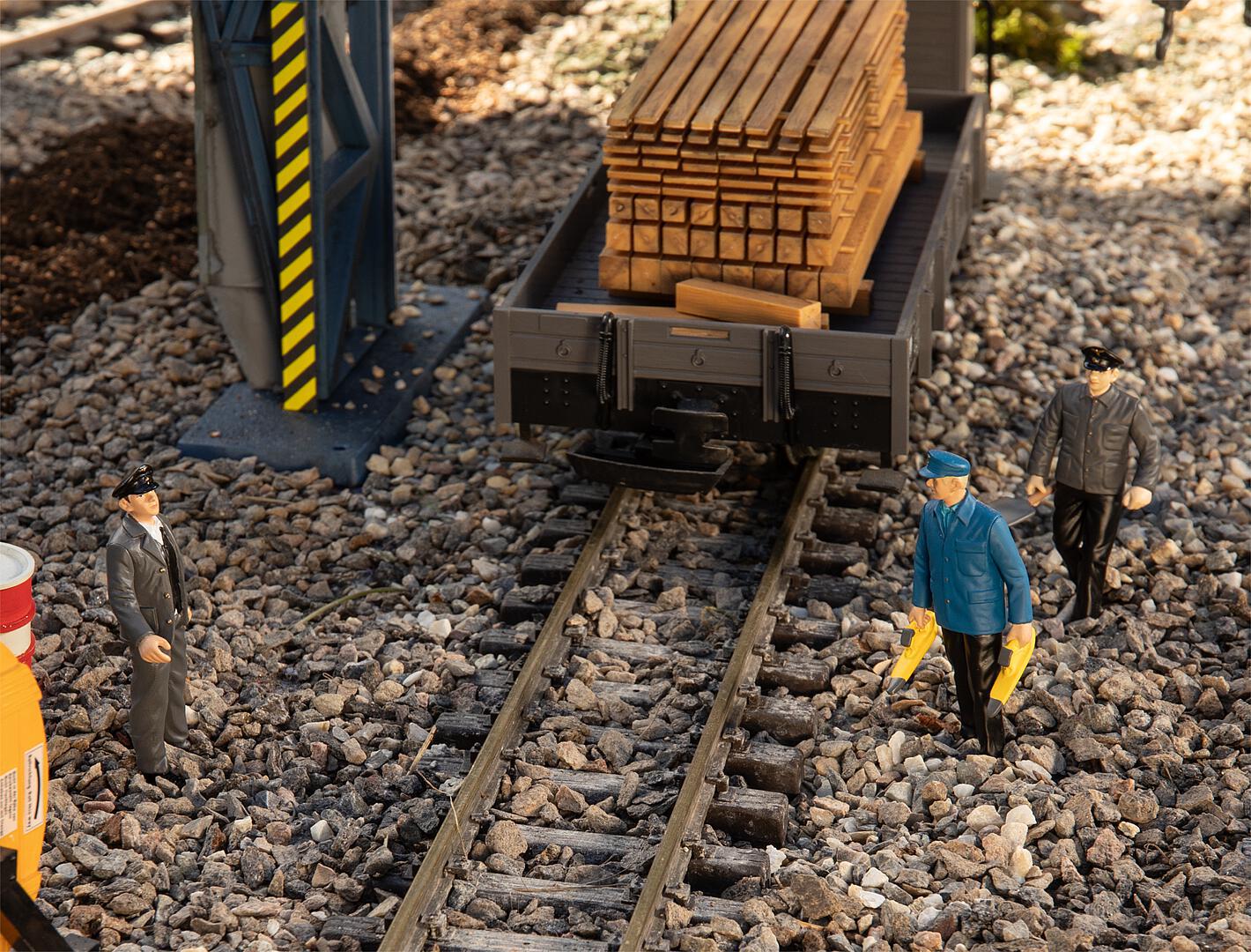 Pola 331523 G Railway Maintenance Staff Figure (Set of 3)