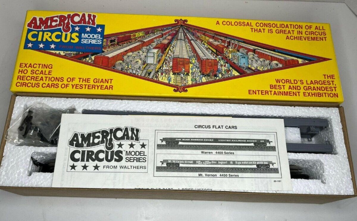 Walthers 932-4400 HO Undecorated American Circus Warren Flat Car Kit