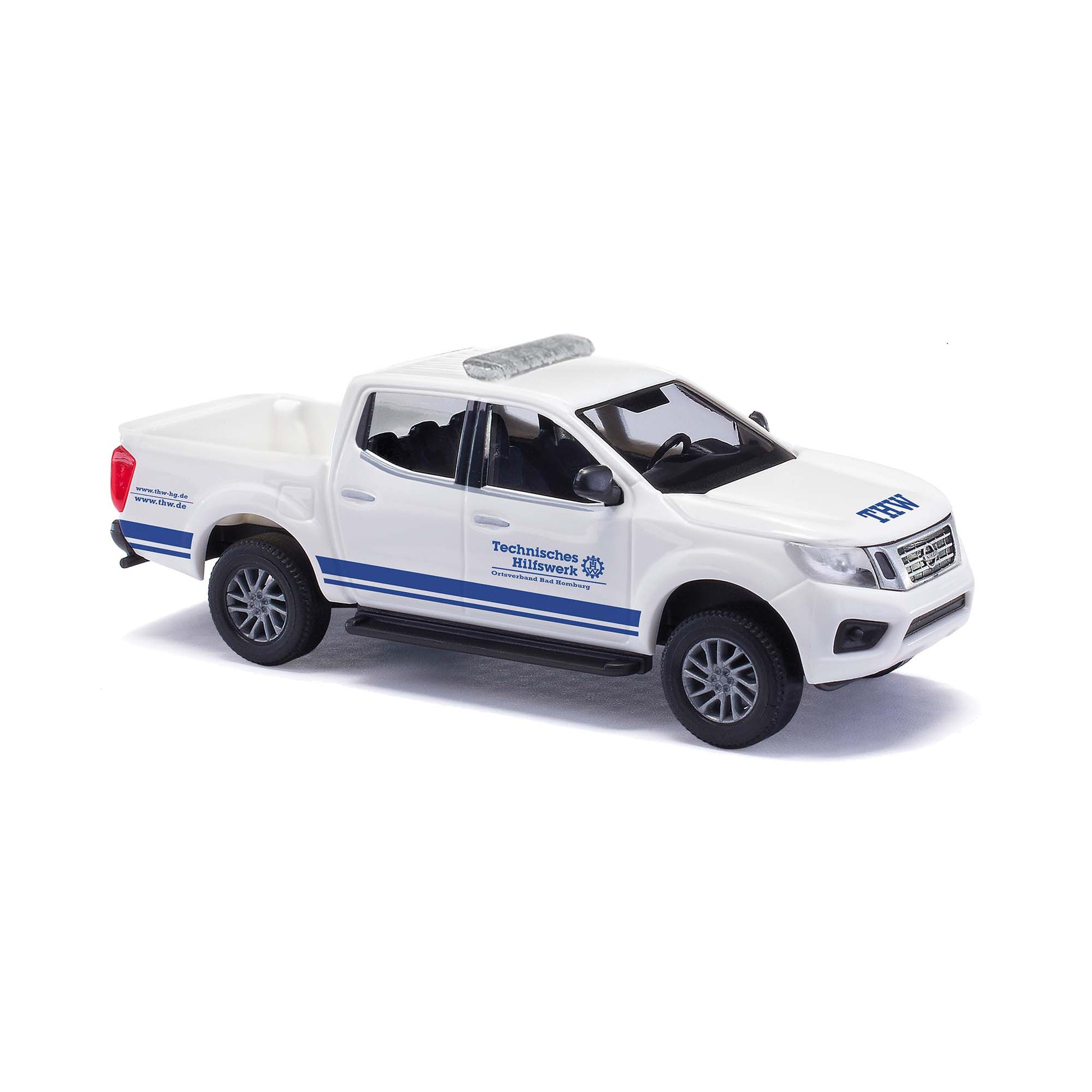 Busch 53723 HO White THW 2015 Nissan Navara/Frontier Crew-Cab Pickup Truck