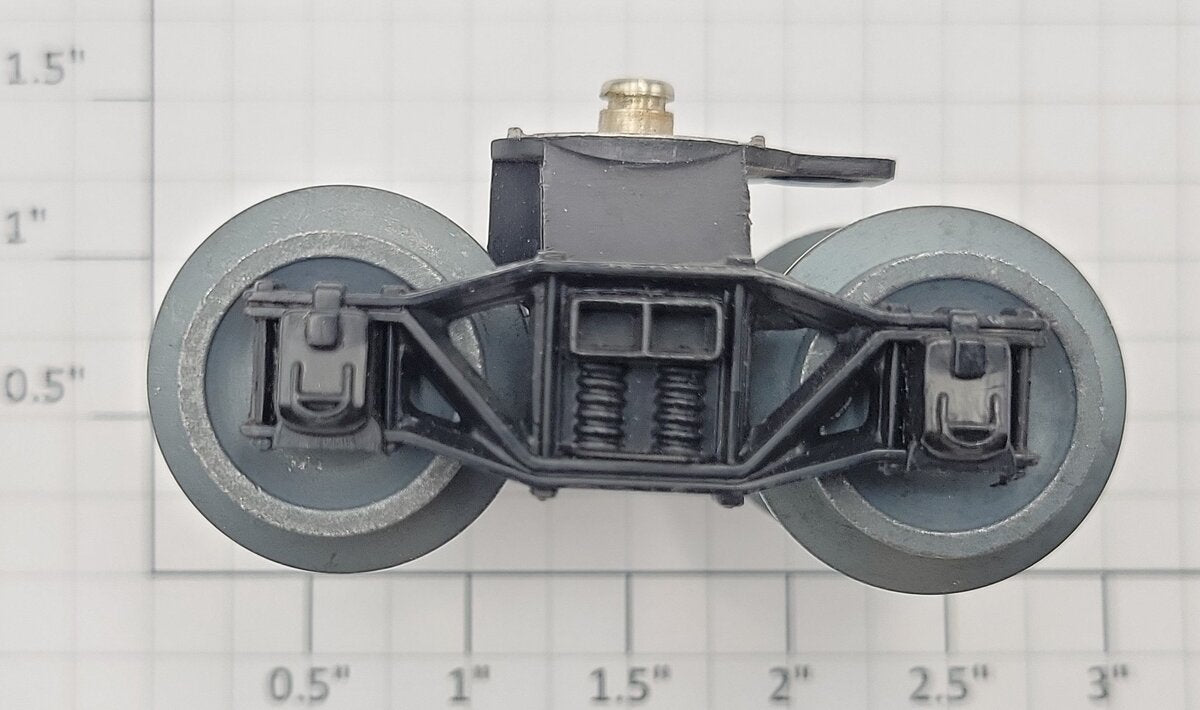 Lionel 586-25 Plastic Postwar AAR Basic Truck with Stud and Ground Contact