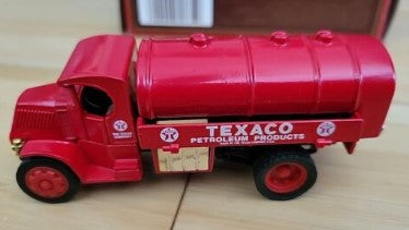 Matchbox Y-23 1:50 Die Cast Models of Yesteryear Texaco 1930 Mack AC Tanker
