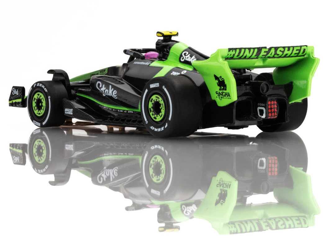 AFX 22092 HO Mega G+ Sauber F1 #24 C44 Stake FY Slot Car