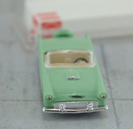 Busch 45209 HO Scale Mint Green 56 Convertible Thunderbird Convertible