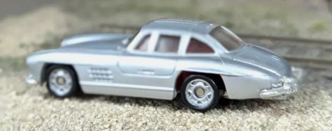 Monogram 2038 HO Scale MinI Exacts Silver Mercedes Gullwing