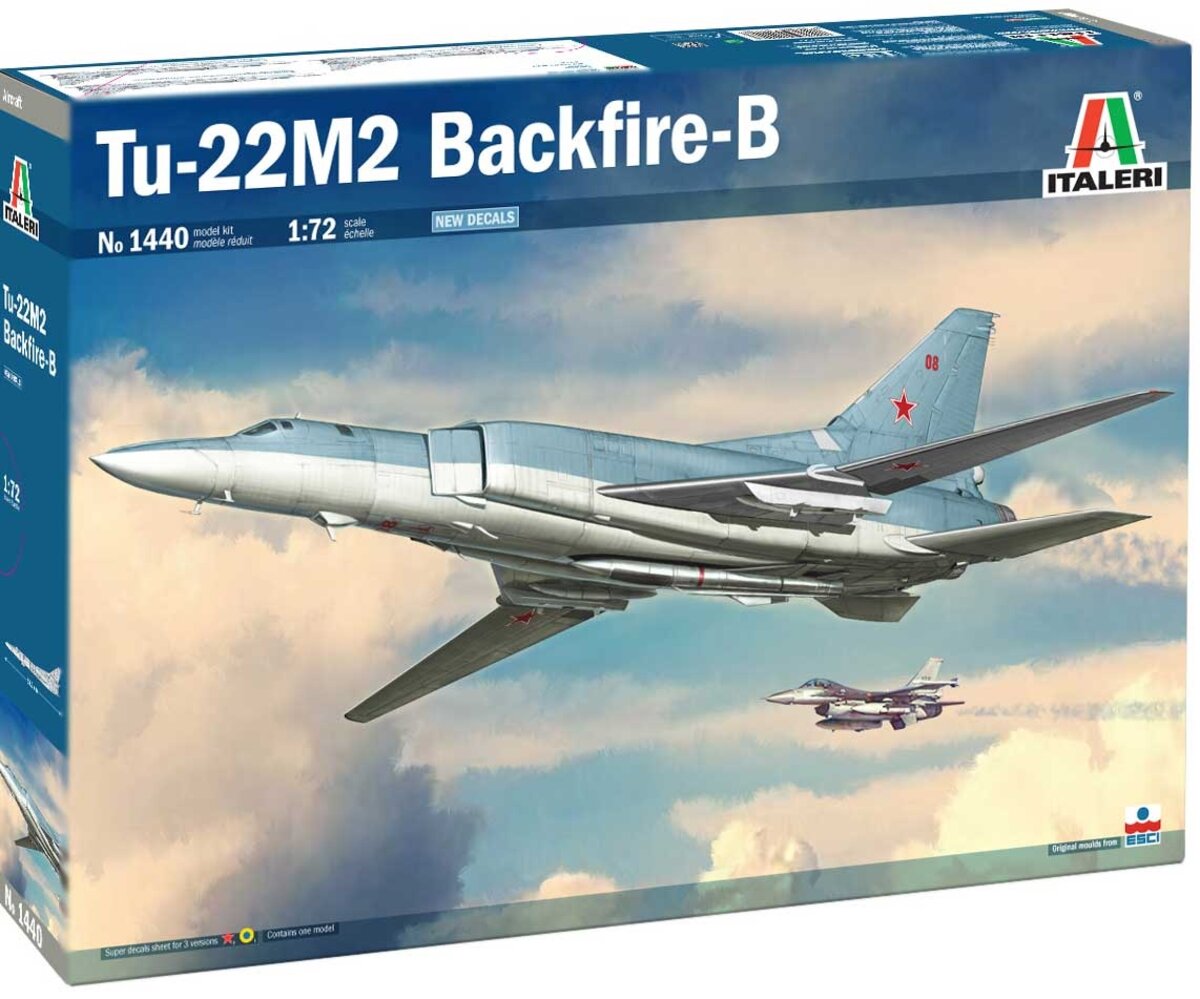 Italeri 1440 1:72 TU-22M2 BACKFIRE B Model Kit