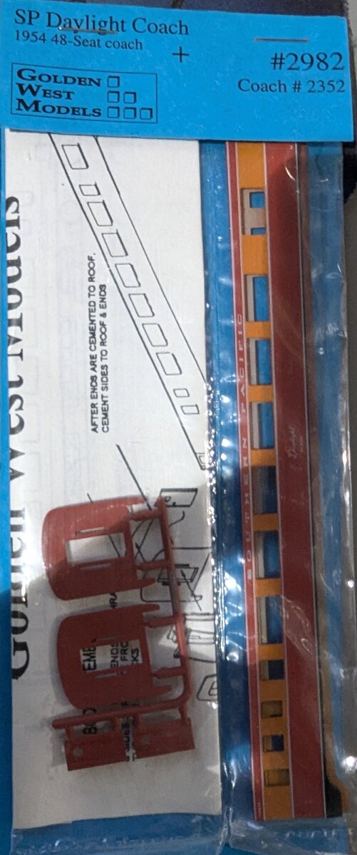 Golden West Models 2982 N Scale SP Daylight Coach 1954 48-Seat Car Model Kit