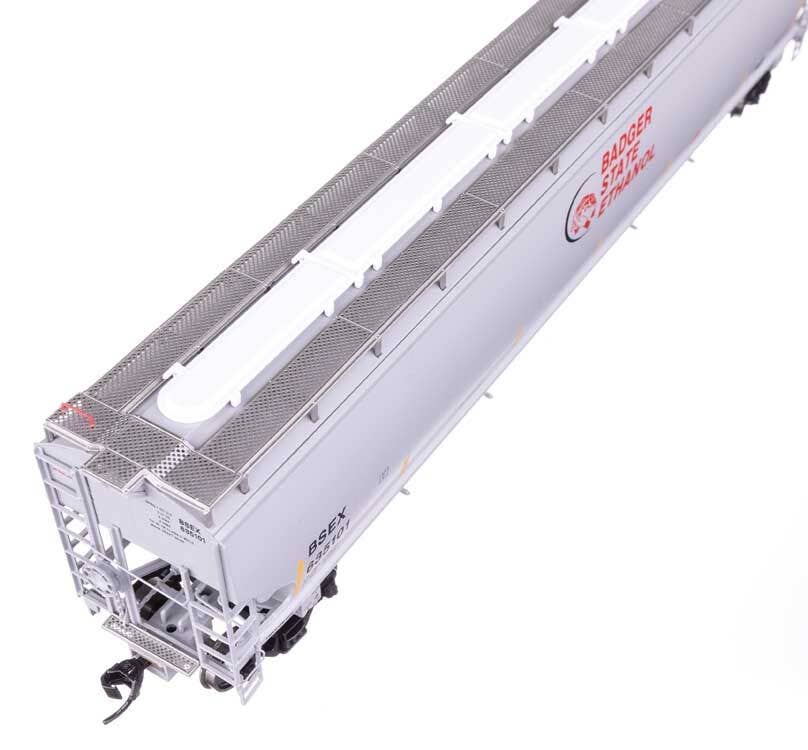 Walthers 920-110312 HO BSEX 67' Trinity 6351 4-Bay Covered Hopper RTR #635101