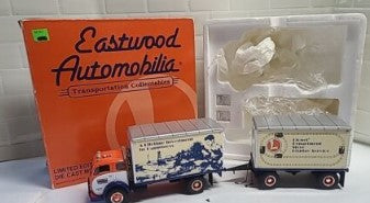 Eastwood Automobilia 410500 1:34 DieCast 1953 White 3000 Freight Truck & Trailer