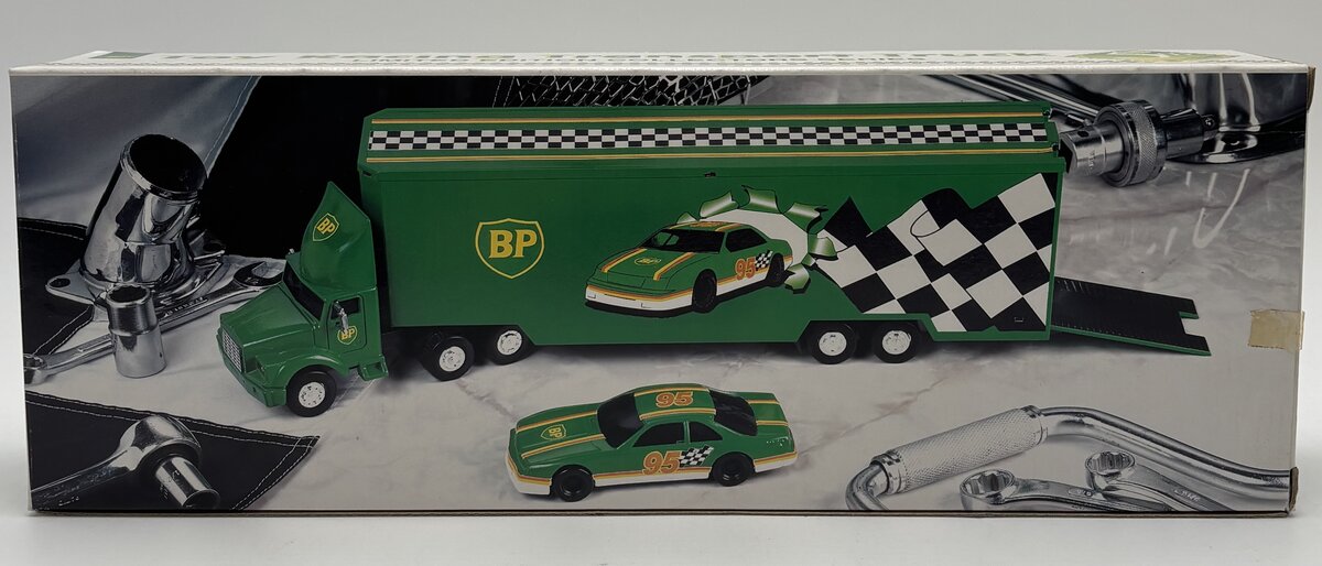 BP 5 1:35 Diecast Toy Racing Transport Truck w/Racer Car