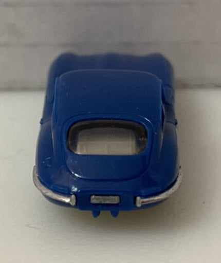 Monogram 2040 HO Scale Mini-Exacts Exotic Blue W/Beige InteriorJaguar XKE