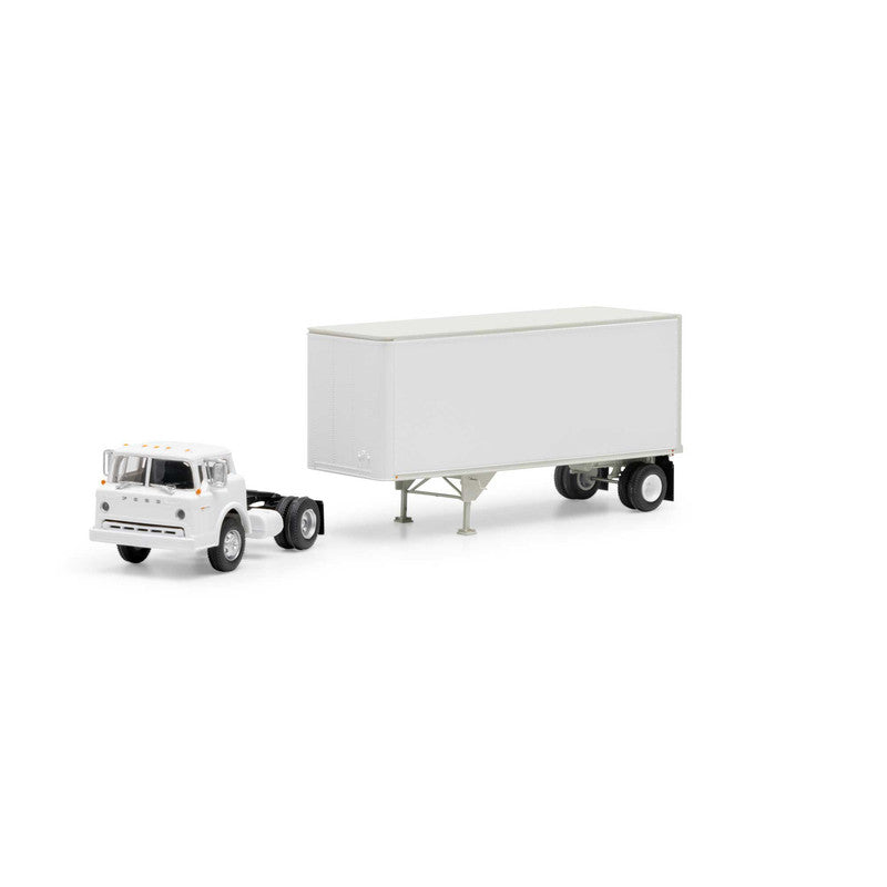 Athearn 90991 HO Owner Operator Ford C/28' Trailer Ready to Run