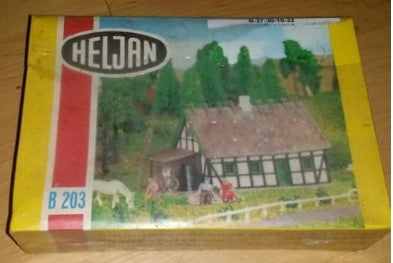 Heljan B203 HO Railway Frame House Building Kit – Trainz