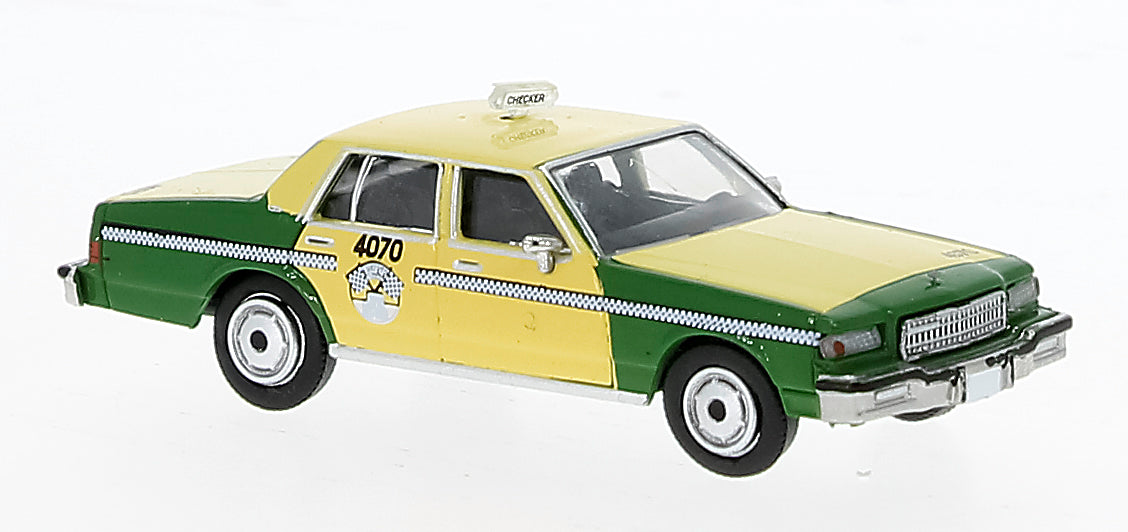 Brekina Automodelle 19712 HO Assembled Chicago Cab 1987 Chevrolet Caprice Sedan