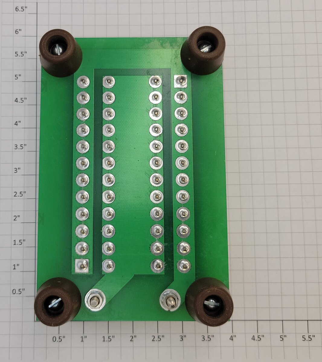 MTH 50-1020 DCS 24-Port Terminal Block with Feet