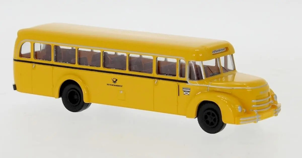 Brekina Automodelle 59222 HO German Post 1952 MAN MKN Rundhauber/Round Hood Bus