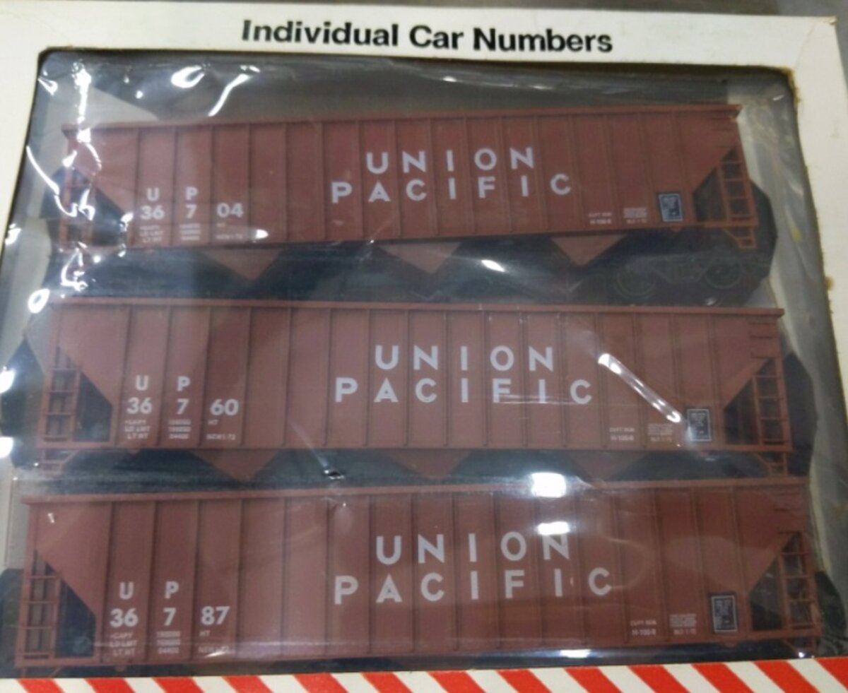 McKean 153 HO Scale Union Pacific Hopper Car Numbers (Set of 3)
