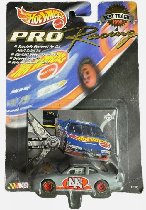 Hot Wheels 17580 1:64 NASCAR Pro Racing Test Track Series Kyle Petty No.44