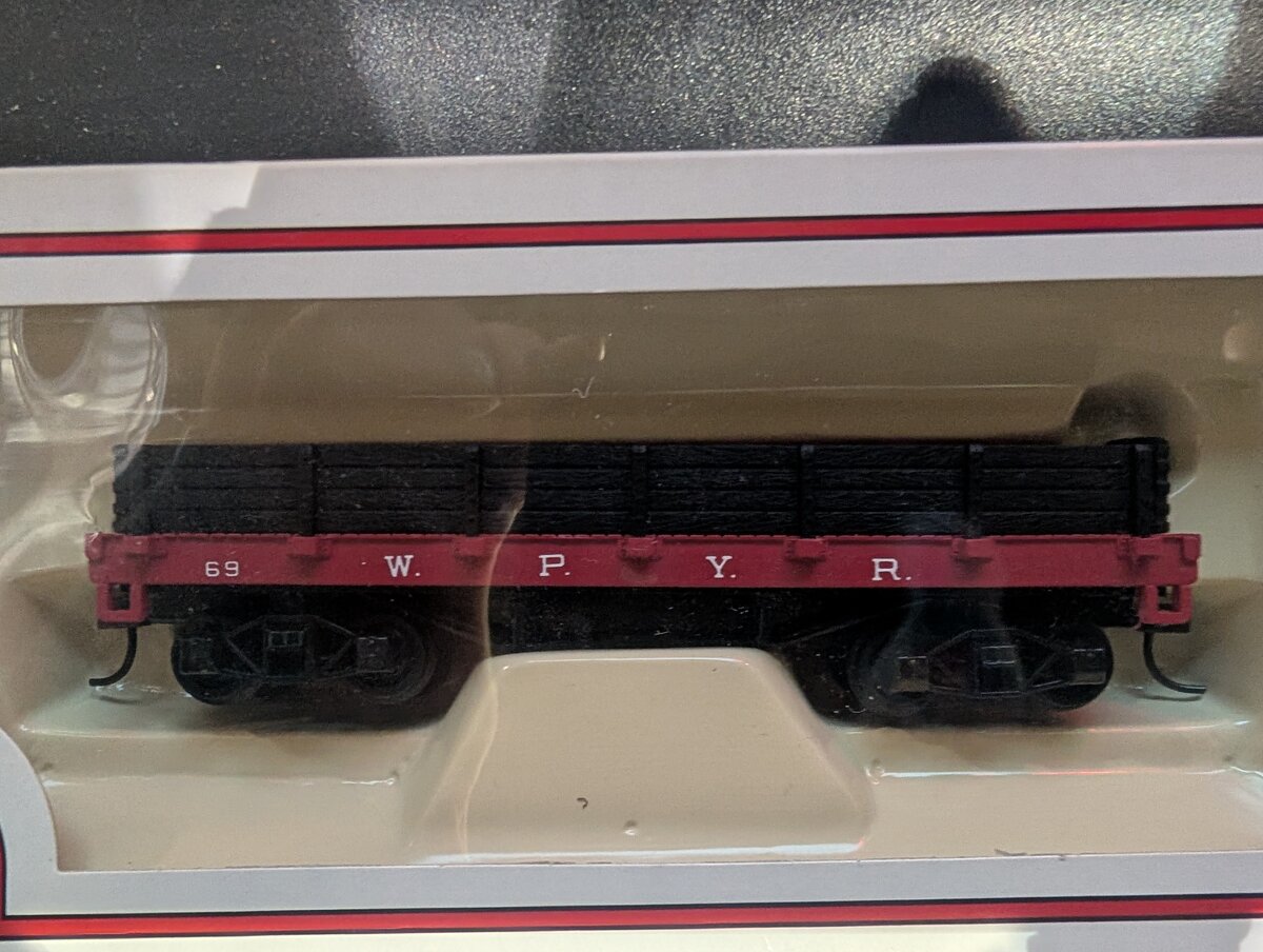 Bachmann 72524 HO W.P.Y.R. 34' Old Time Gondola #69
