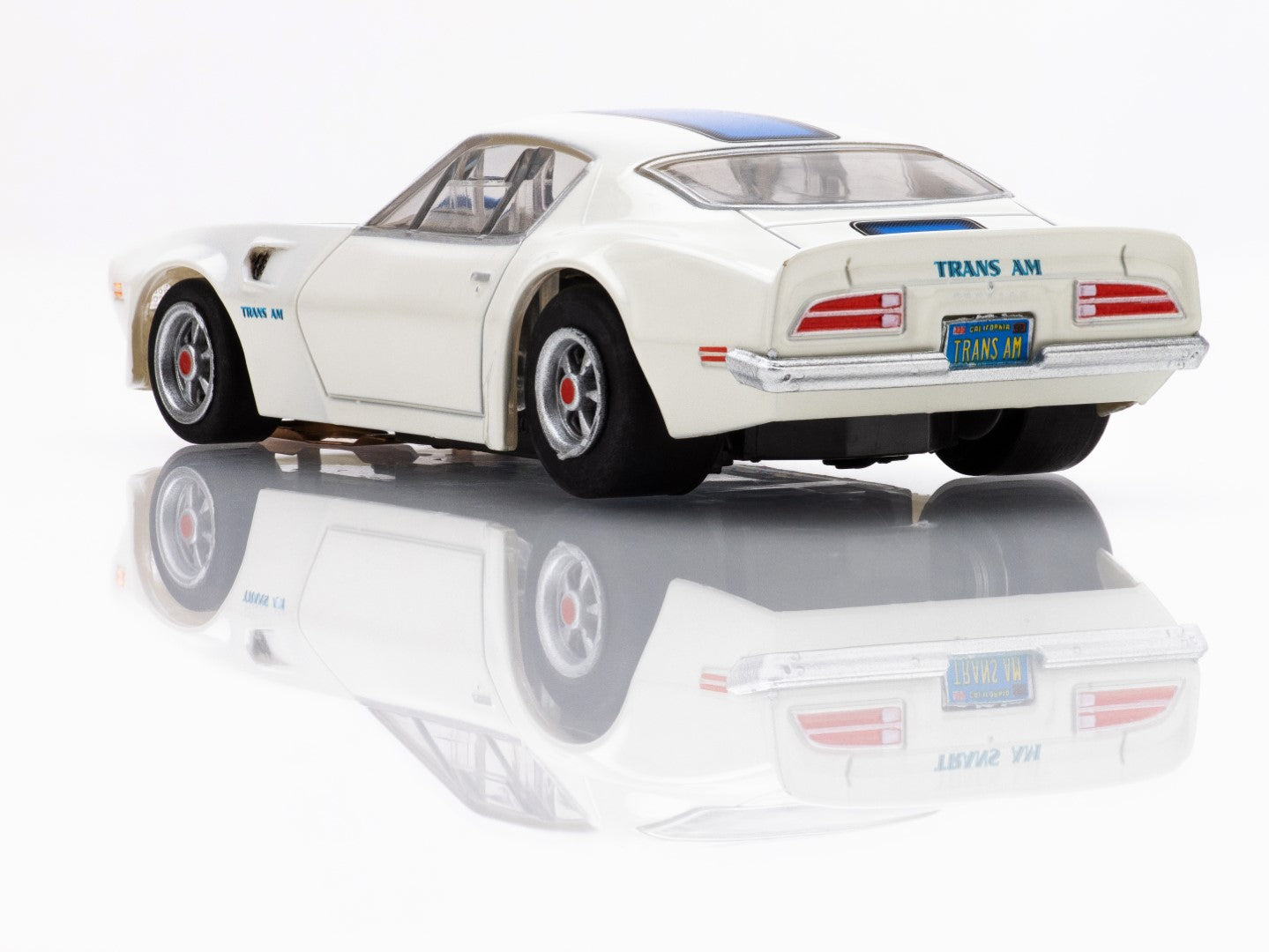 AFX 22096 1:64 White/Blue Mega G+ LWB 1970 Firebird Trans Am Slot Car