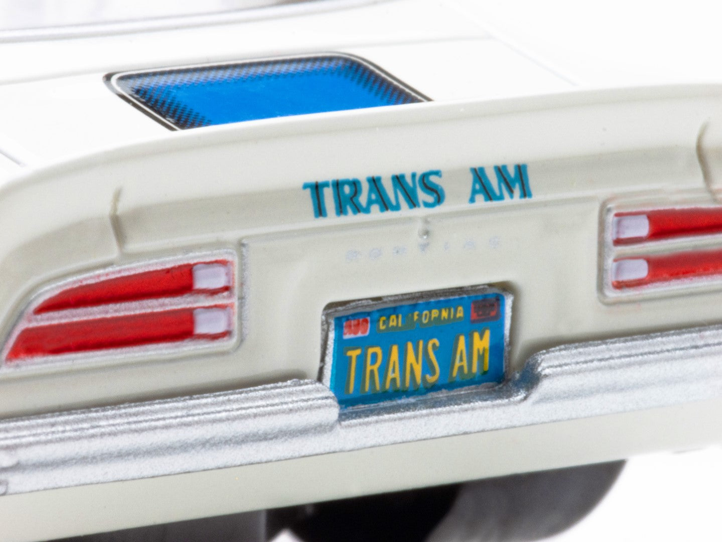 AFX 22096 1:64 White/Blue Mega G+ LWB 1970 Firebird Trans Am Slot Car