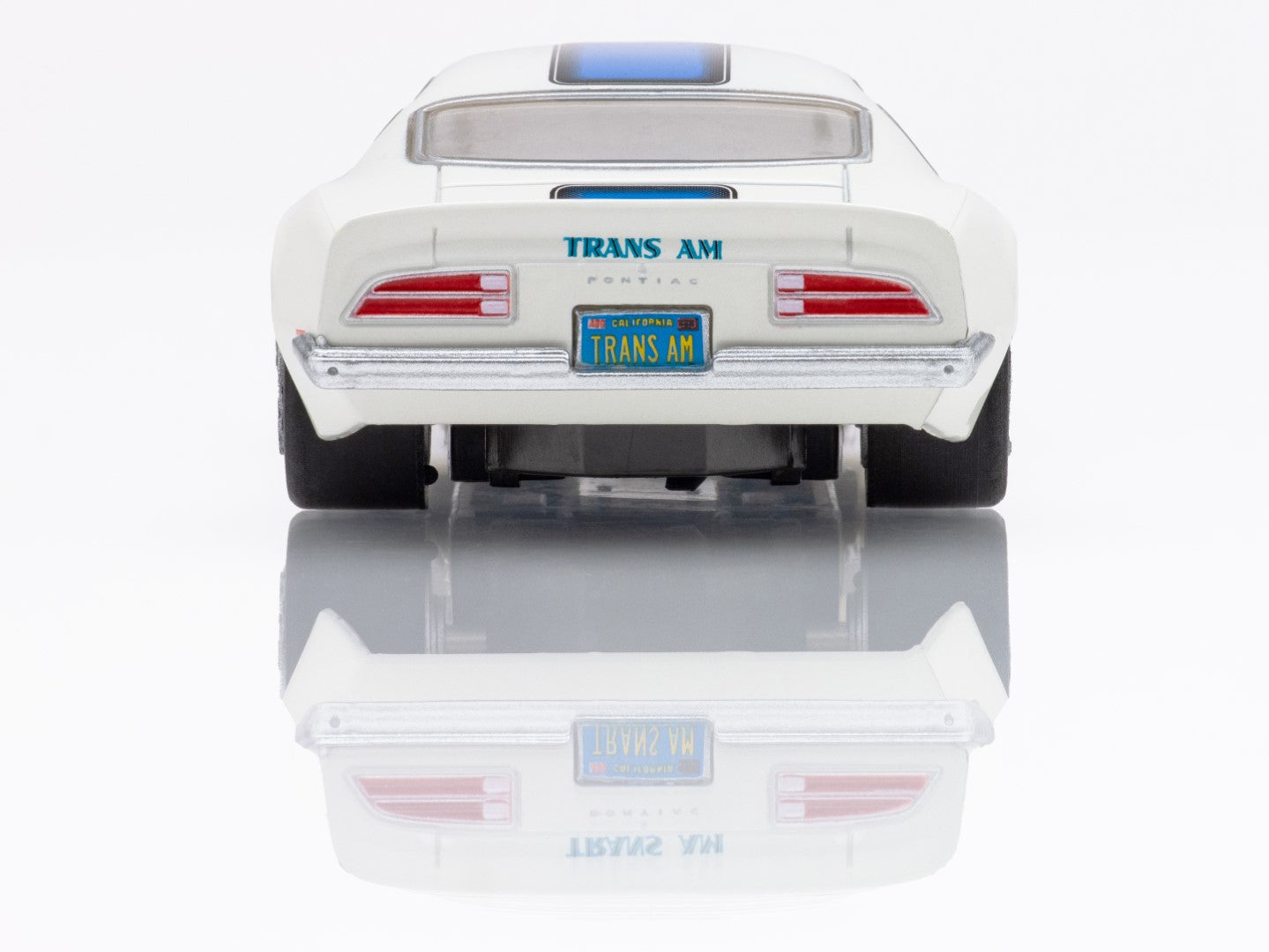 AFX 22096 1:64 White/Blue Mega G+ LWB 1970 Firebird Trans Am Slot Car