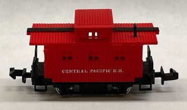 Bachmann N Scale Central Pacific R.R. Bobber Caboose w/Rapido Couplers