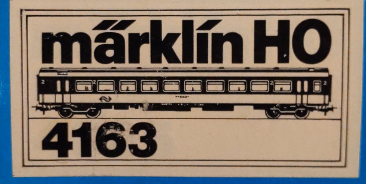 Marklin 4163 HO 2nd Class 'Benelux' NS Intercity Passenger Car #508420-70416-7