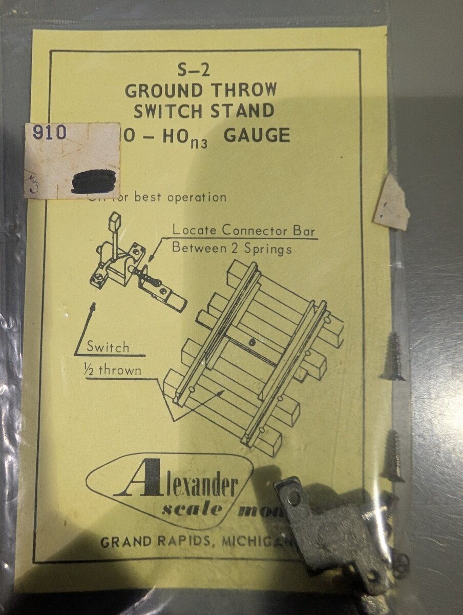 Alexander Scale 910 HO S-2 Ground Throw Switch Stand