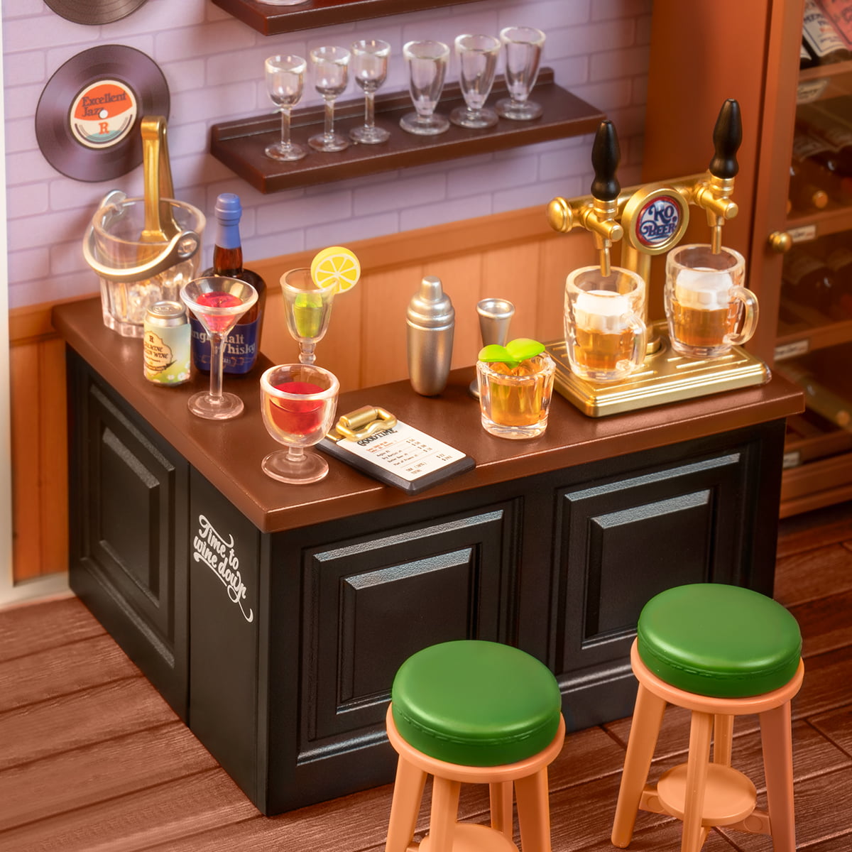 Robotime DW012 Rolife Leisurely Cheers Bar DIY Plastic Miniature House