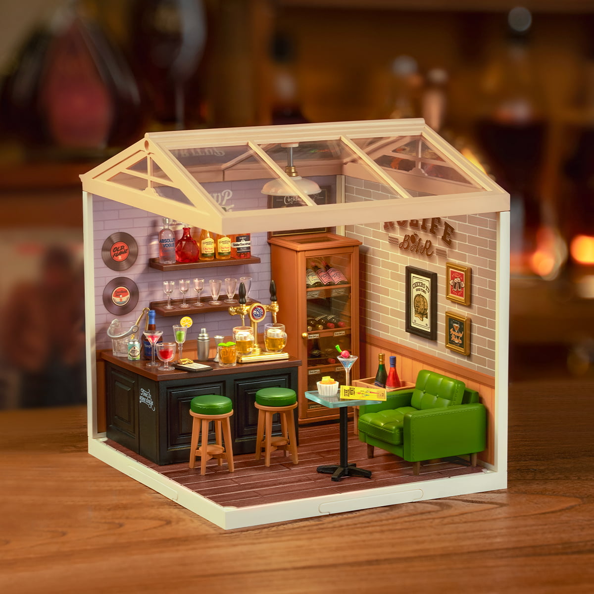 Robotime DW012 Rolife Leisurely Cheers Bar DIY Plastic Miniature House