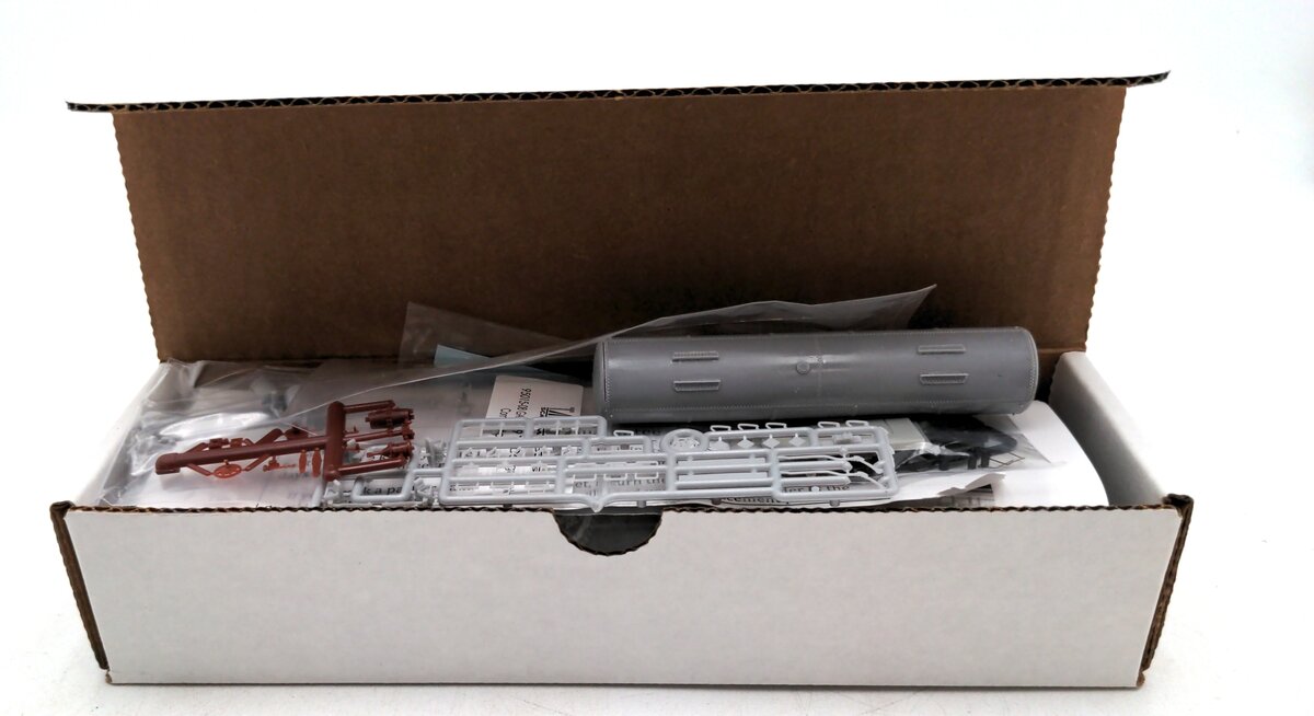 Sunshine Models 99.11 HO PARX GATC Radial Rivet Tank Car Kit
