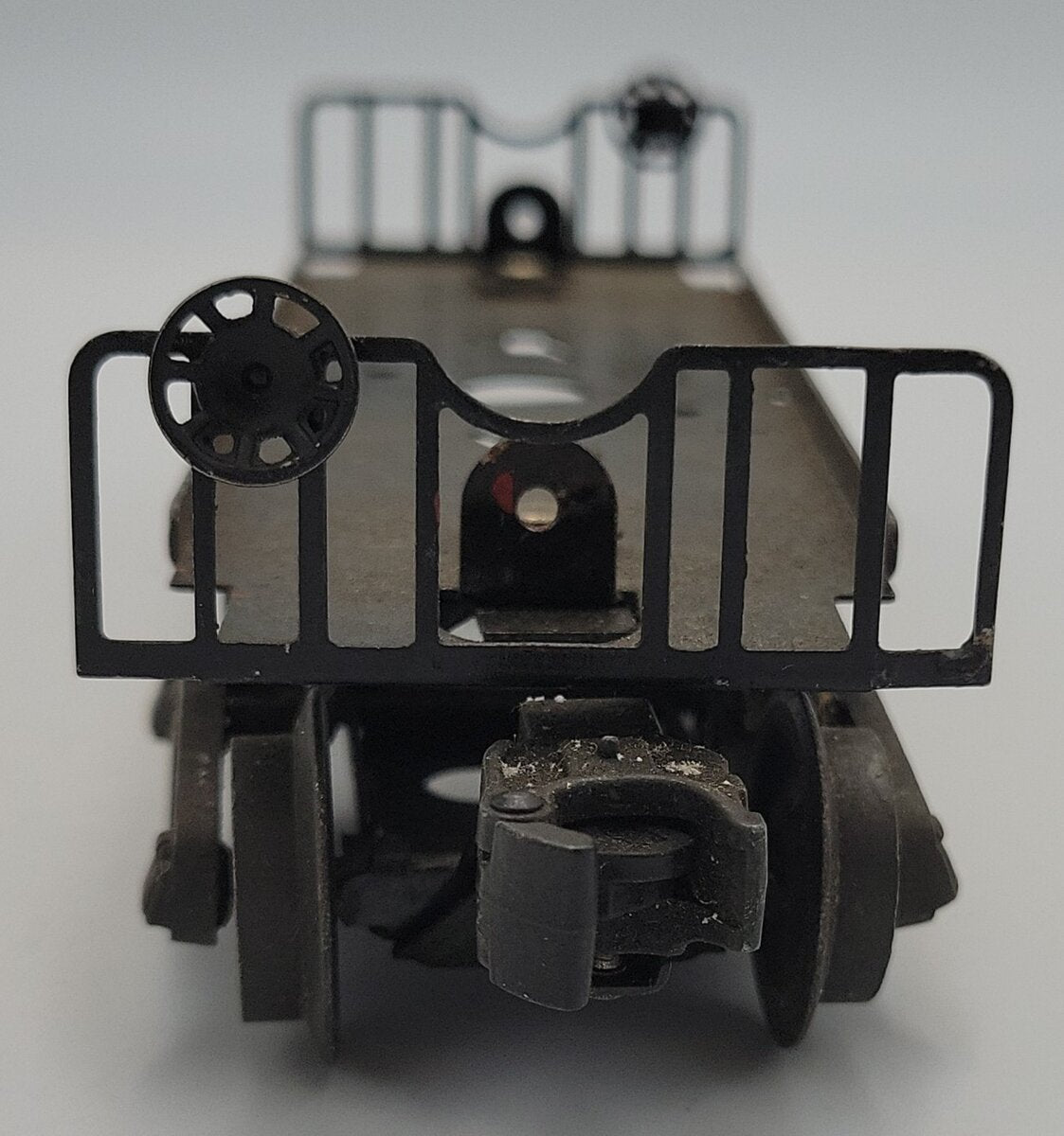 Lionel 6257-11 O Gauge Caboose Frame with Operating Coupler Truck