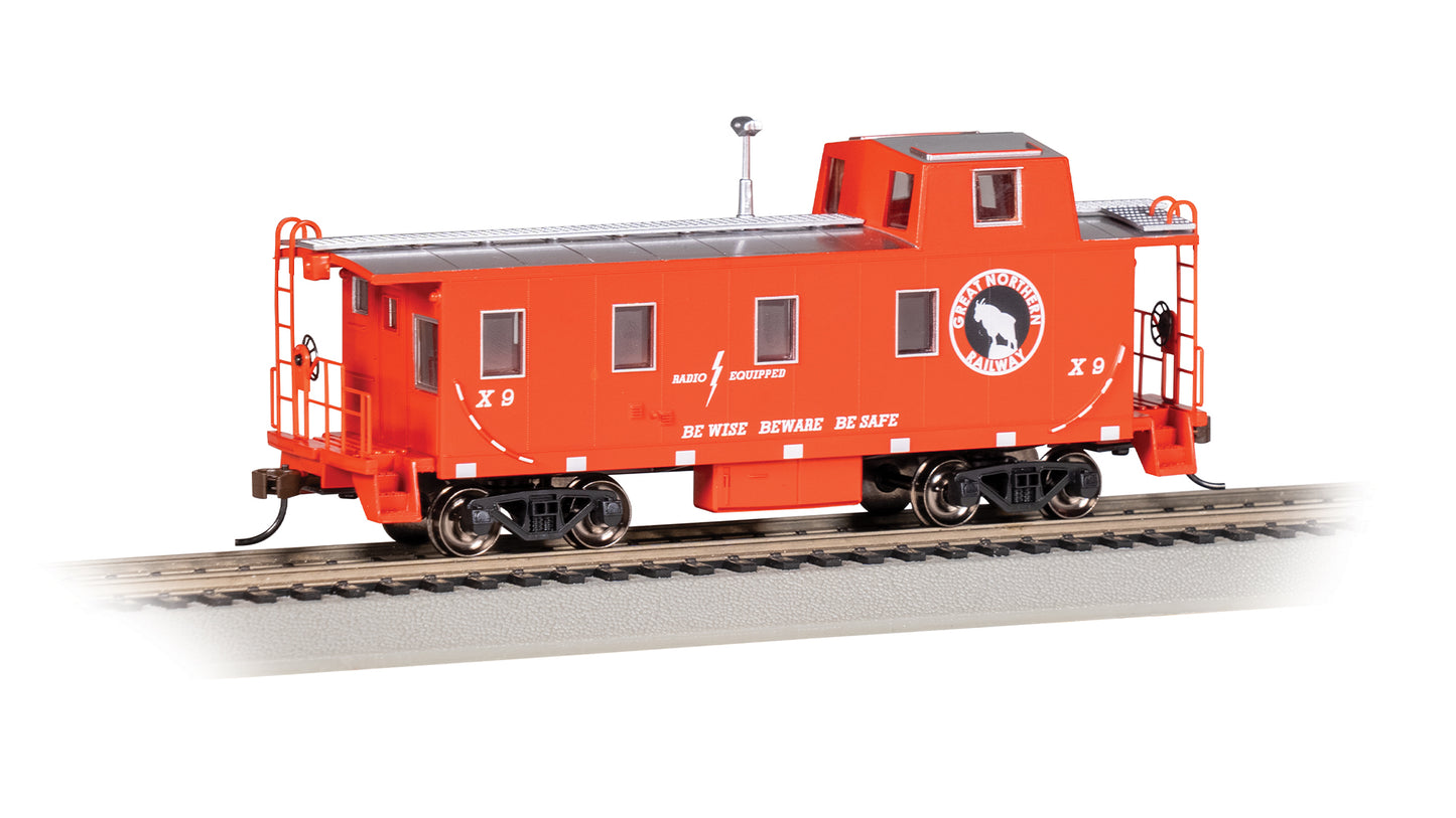 Bachmann 14010 HO Great Northern Streamlined Caboose with Offset Cupola #X-9